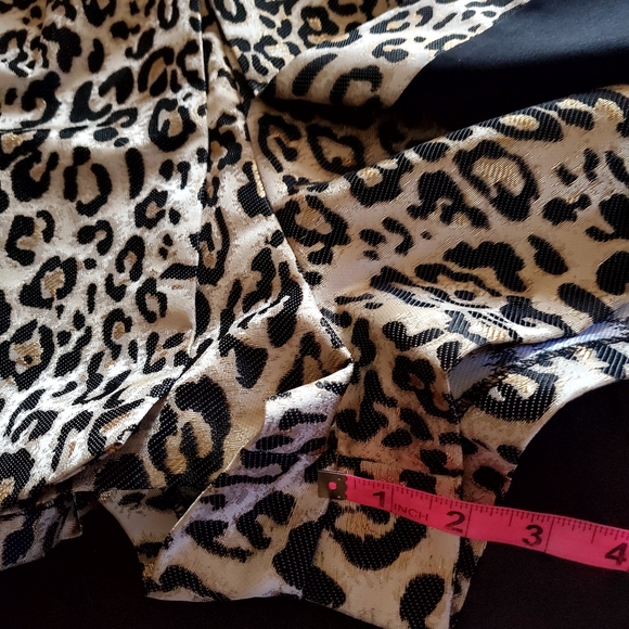 Ark & co. Leopard Print Strapless Romper shorts Size Small - Picture 4 of 10